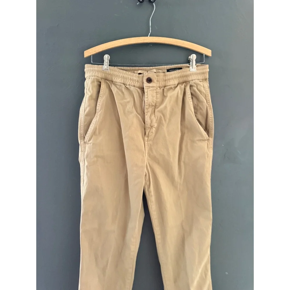 Banana Republic Mens Slim Fit Chino Pants Khaki Tan Elastic Waist Size M 30